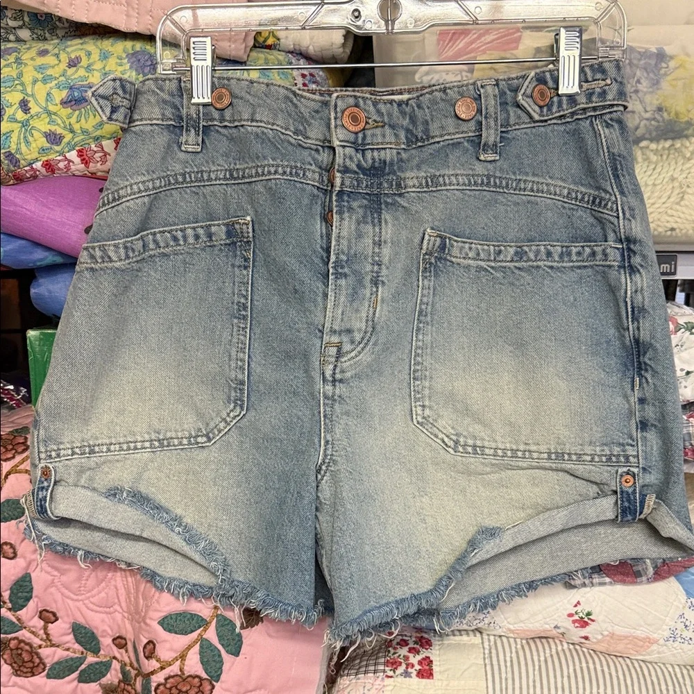 We The Free Light Blue Jean Shorts - Picture 5 of 15